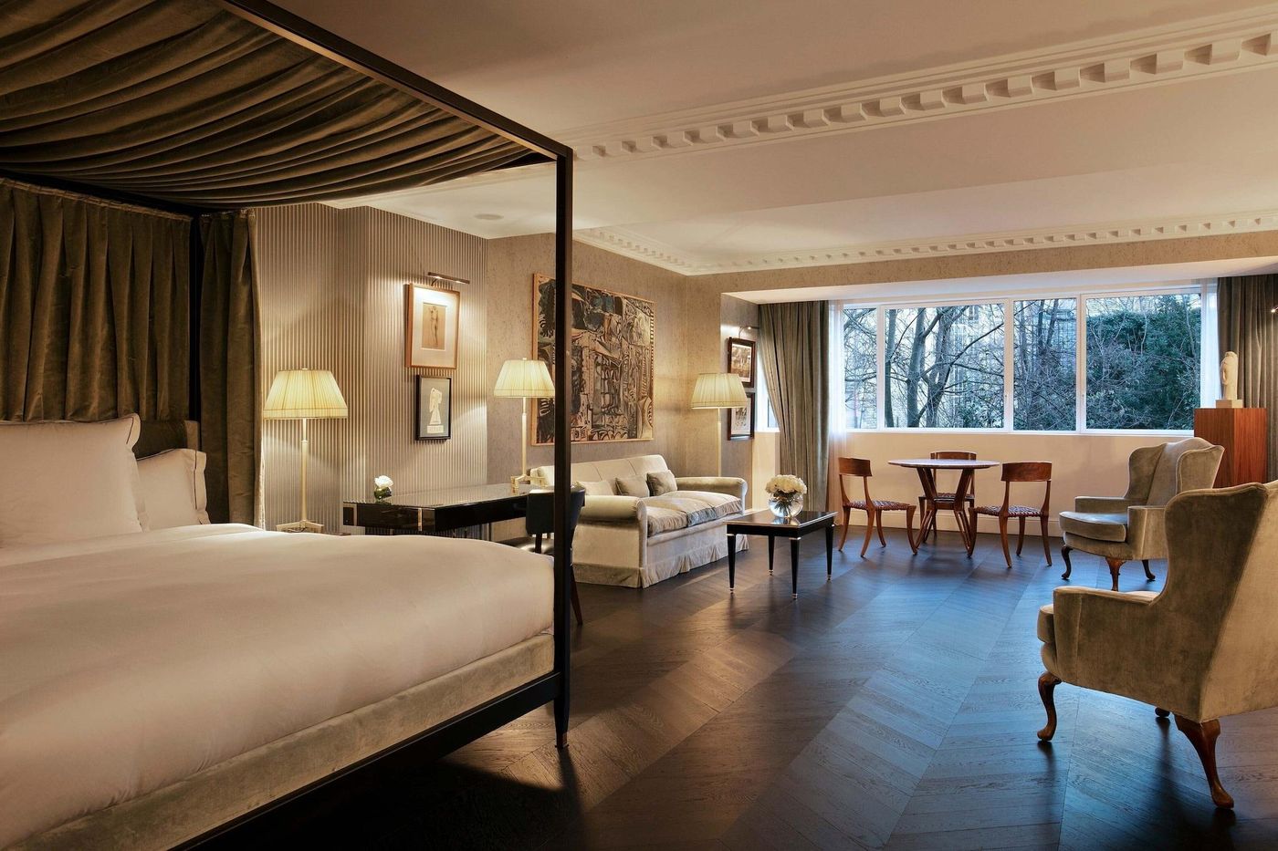 Hotel-de-Berri-Champs-Elysees--a-Luxury-Collection-Hotel--Paris-Room-29