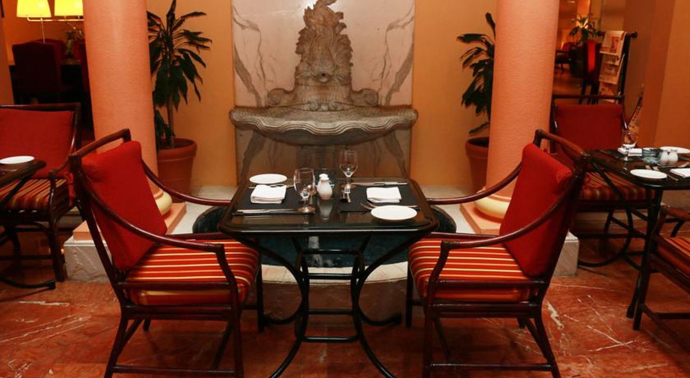 Grand-Excelsior-Deira-Hotel-Restaurant-40