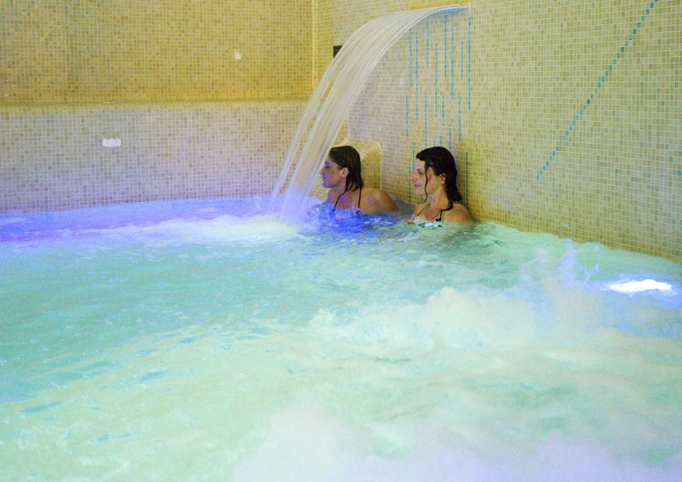 Atlantico-Italy-CASTIGLIONCELLO (LIVORNO)-Sports and Entertainment-10