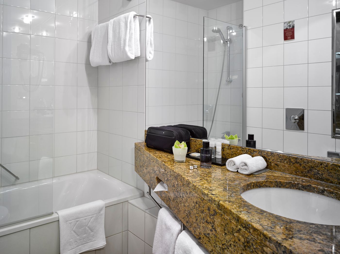 K-K-Hotel-Central-Room-22