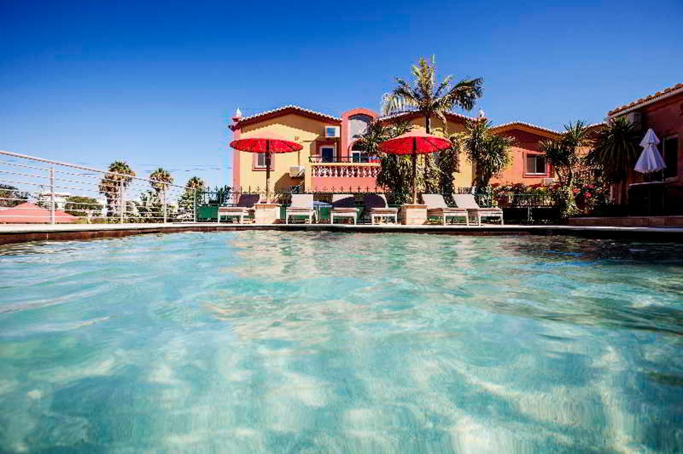 Vilas-Dinis---Adults-Only-General-view-3