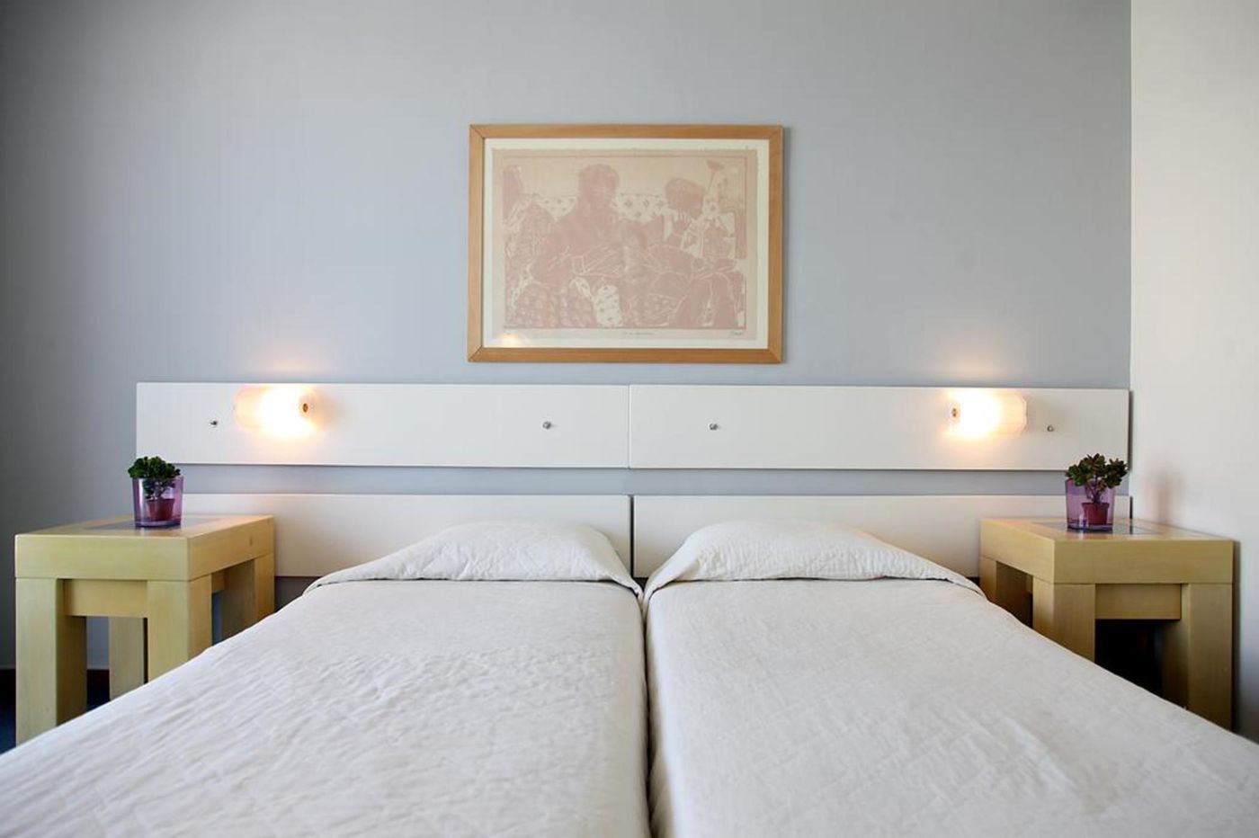 Dorian-Inn--Sure-Hotel-Collection-by-Best-Western-Room-33