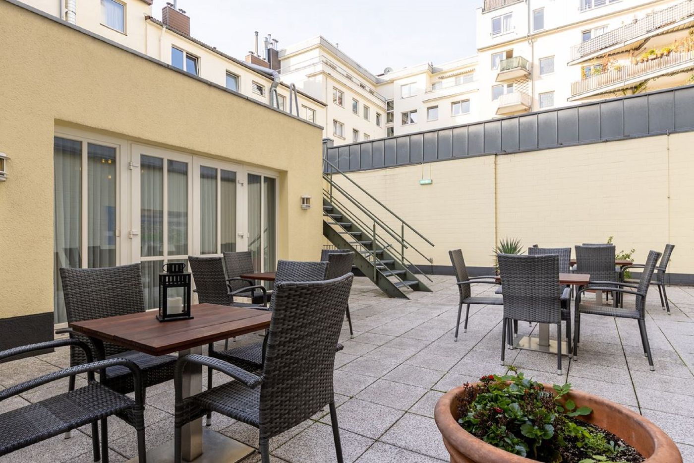 Trip Inn Hotel Conti - Germany - Köln - Terrace - 0