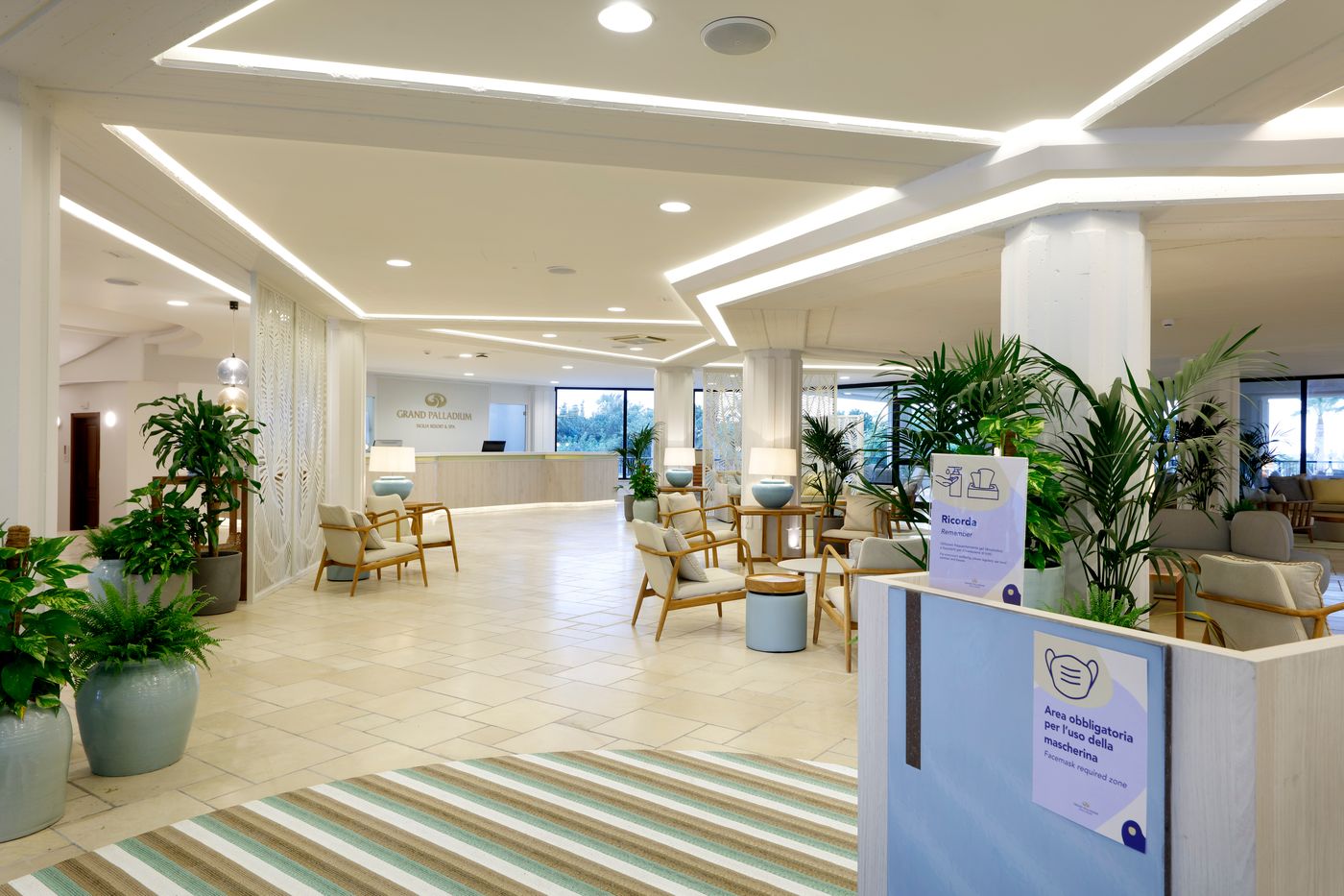 Fiesta-Sicilia-Resort-Lobby-45