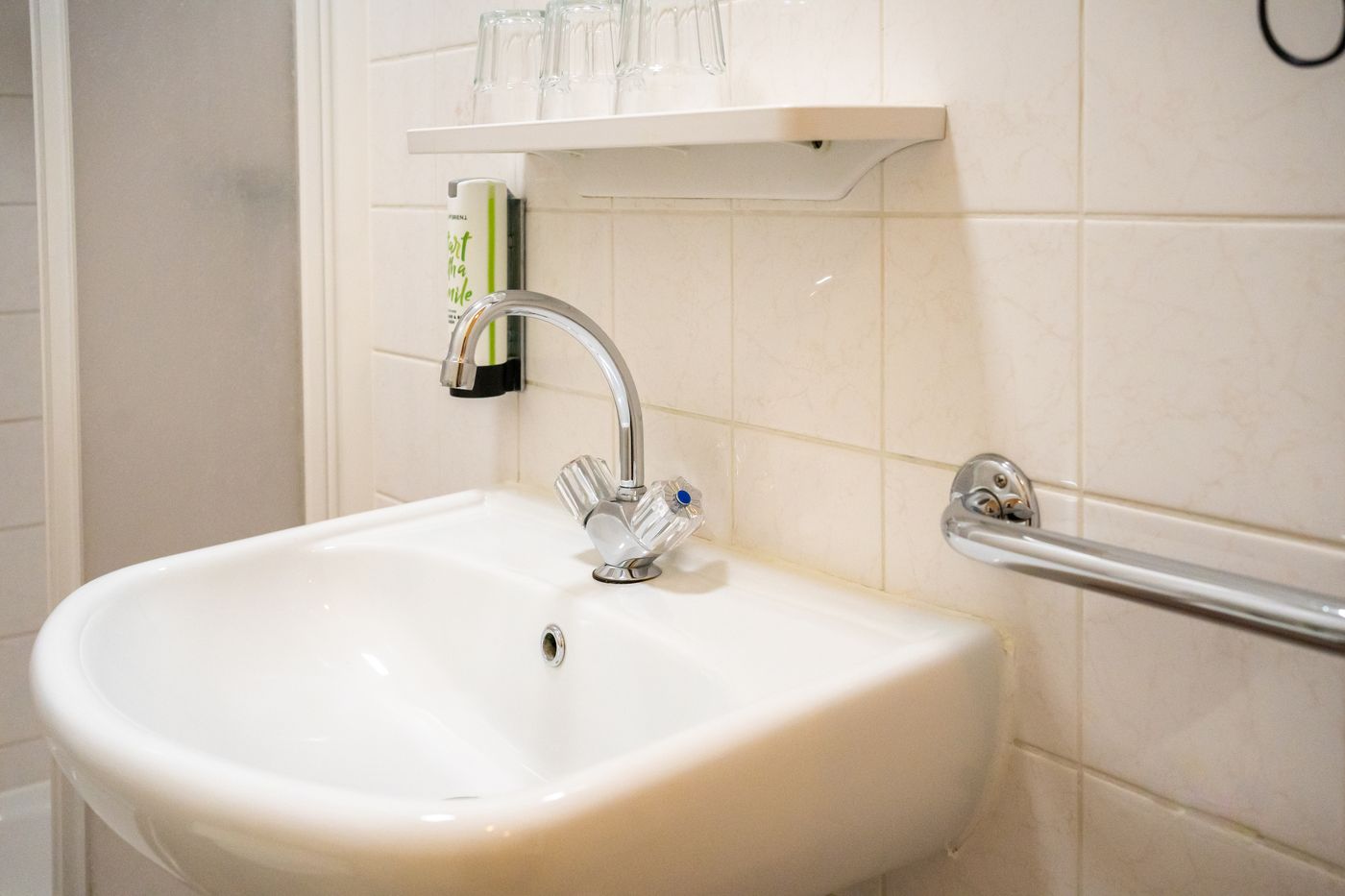 Aadam-Wilhelmina-Room-14