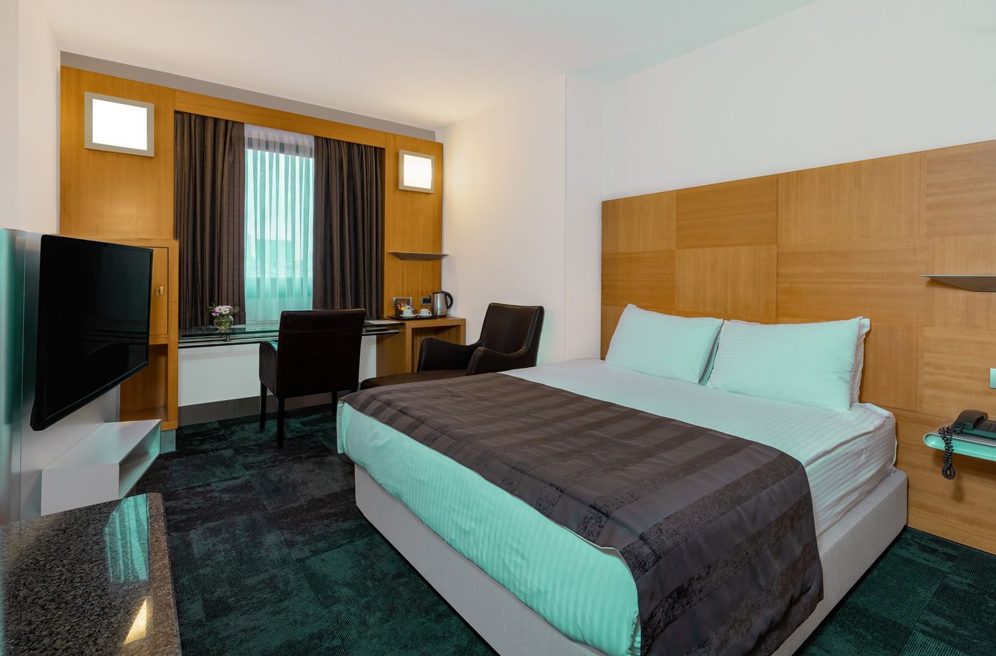 Point-Hotel-Taksim-Room-35