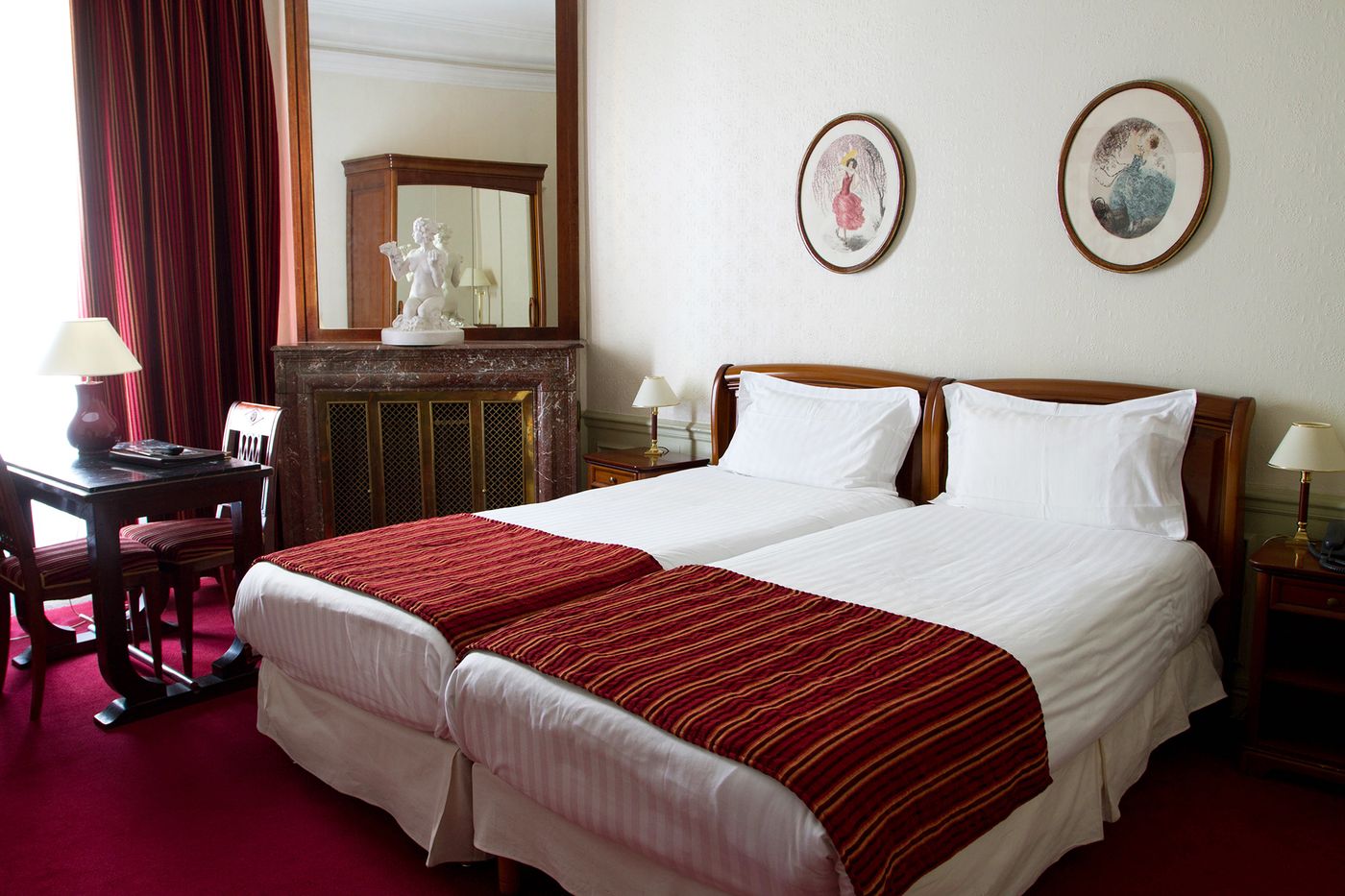 Hotel-Langlois-Room-12