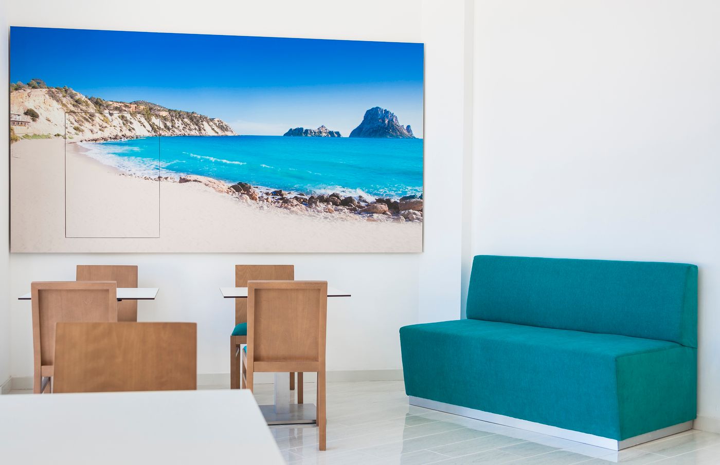 Globales-Montemar-Lobby-41