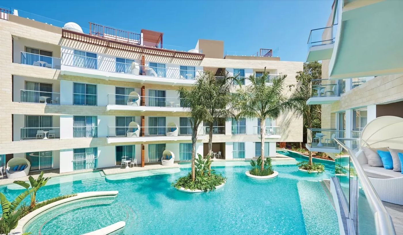 Essence-at-the-Fives-Beach-Room-5