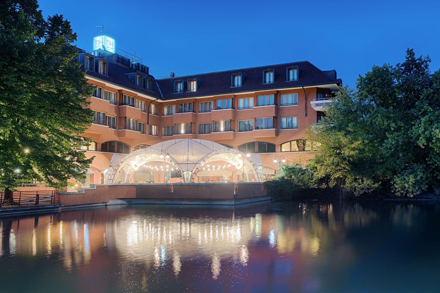 NH Milano 2 - Italy - Segrate - Sports and Entertainment - 1