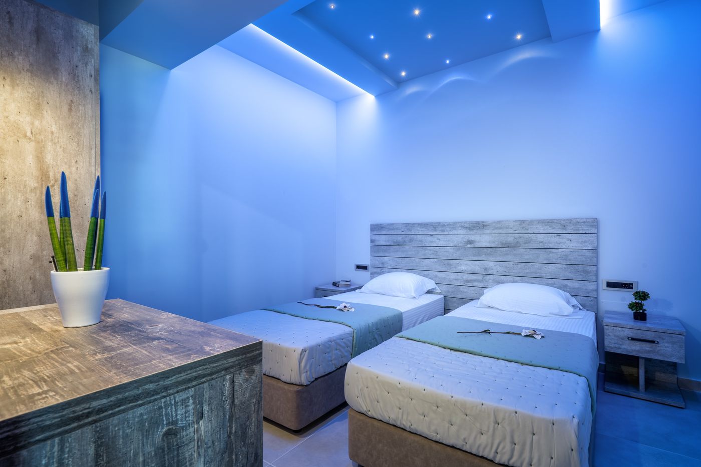 Savvas Luxury Suites