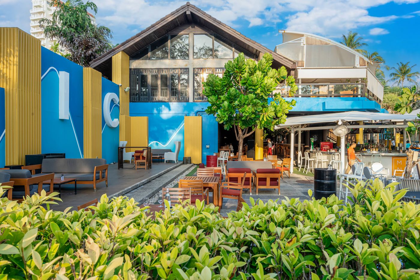 Movenpick-Resort---Spa-Karon-Beach-Phuket-Restaurant-20