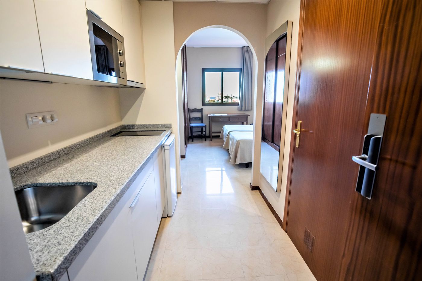 Aparthotel-Ilunion-Miramar-Room-29