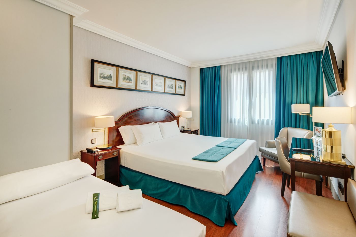 Sercotel-Gran-Hotel-Conde-Duque-Room-19