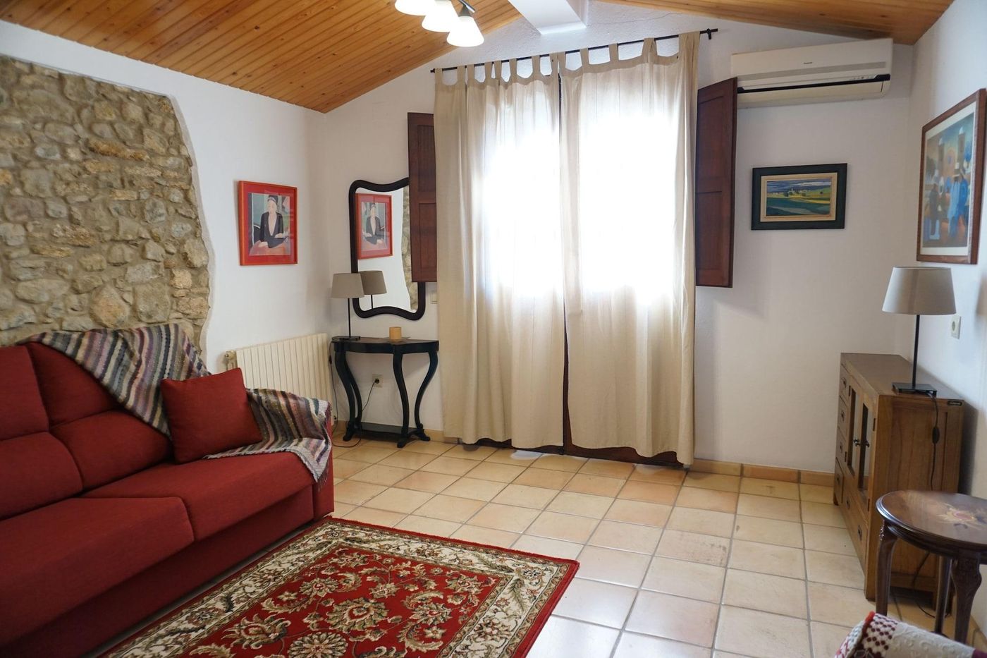 La-Sala-De-Camos-Room-31