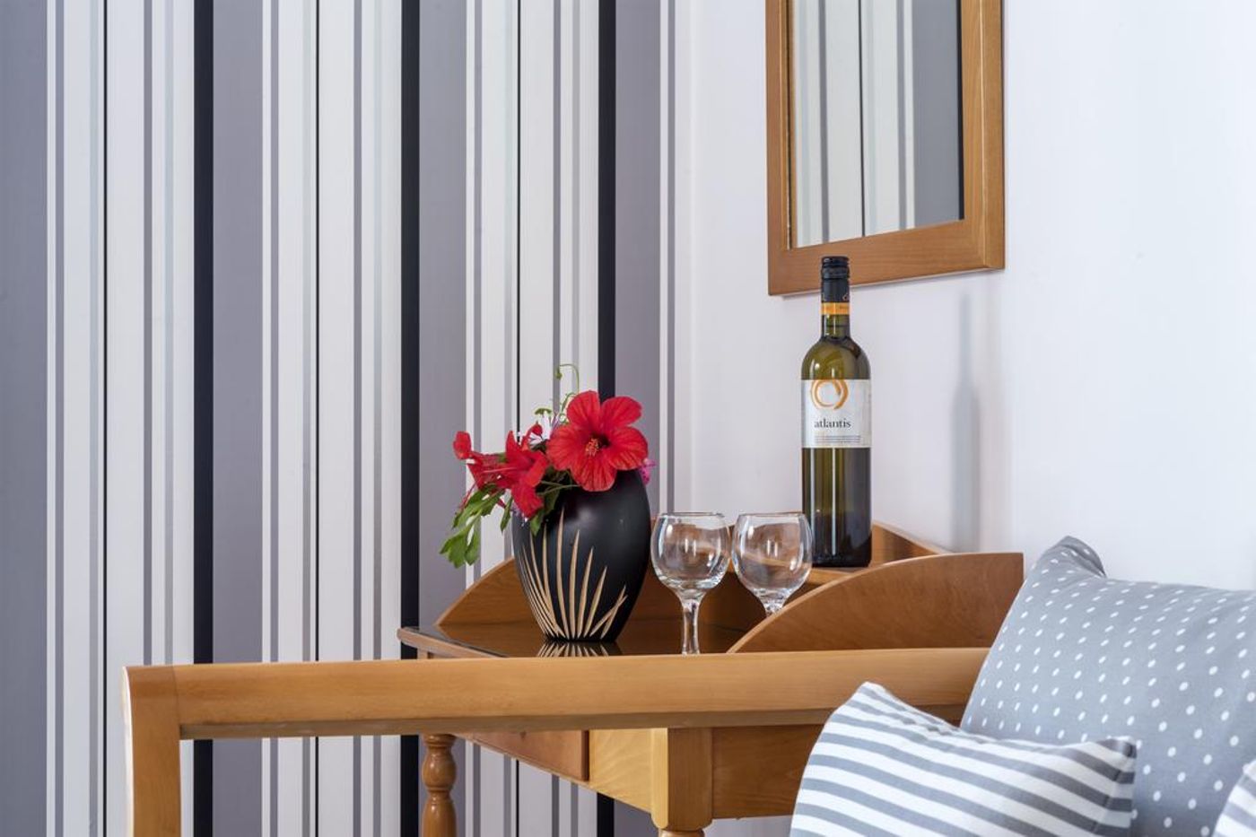 Santellini-Hotel-Room-23