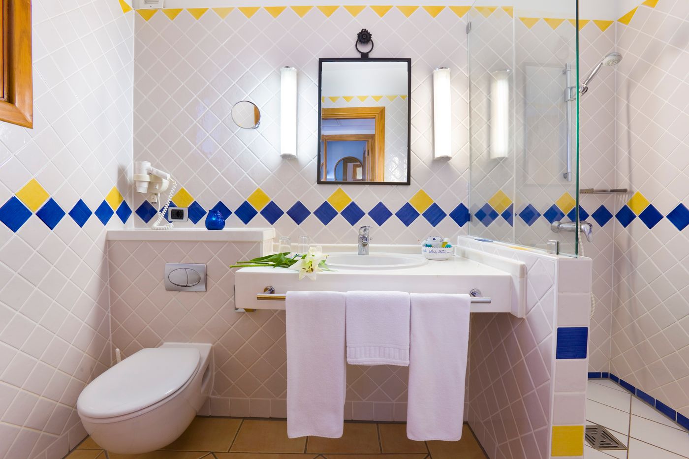 Seaside-Sandy-Beach-Hotel-Room-23