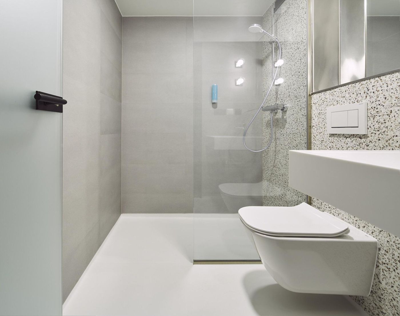 New-Port-Hotel-Room-23