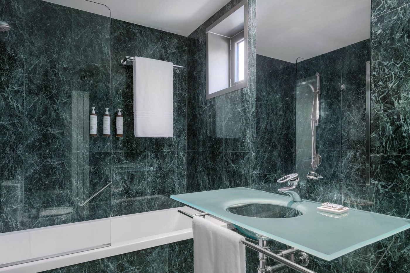 AC-Madrid-Los-Vascos-Room-39