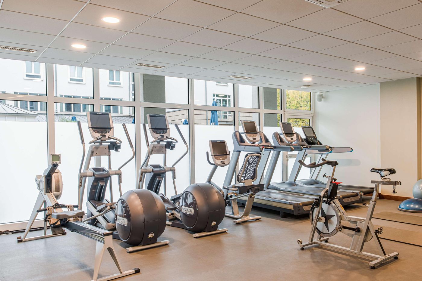 Dorint-Hotel-Bonn-Sports-and-Entertainment-57