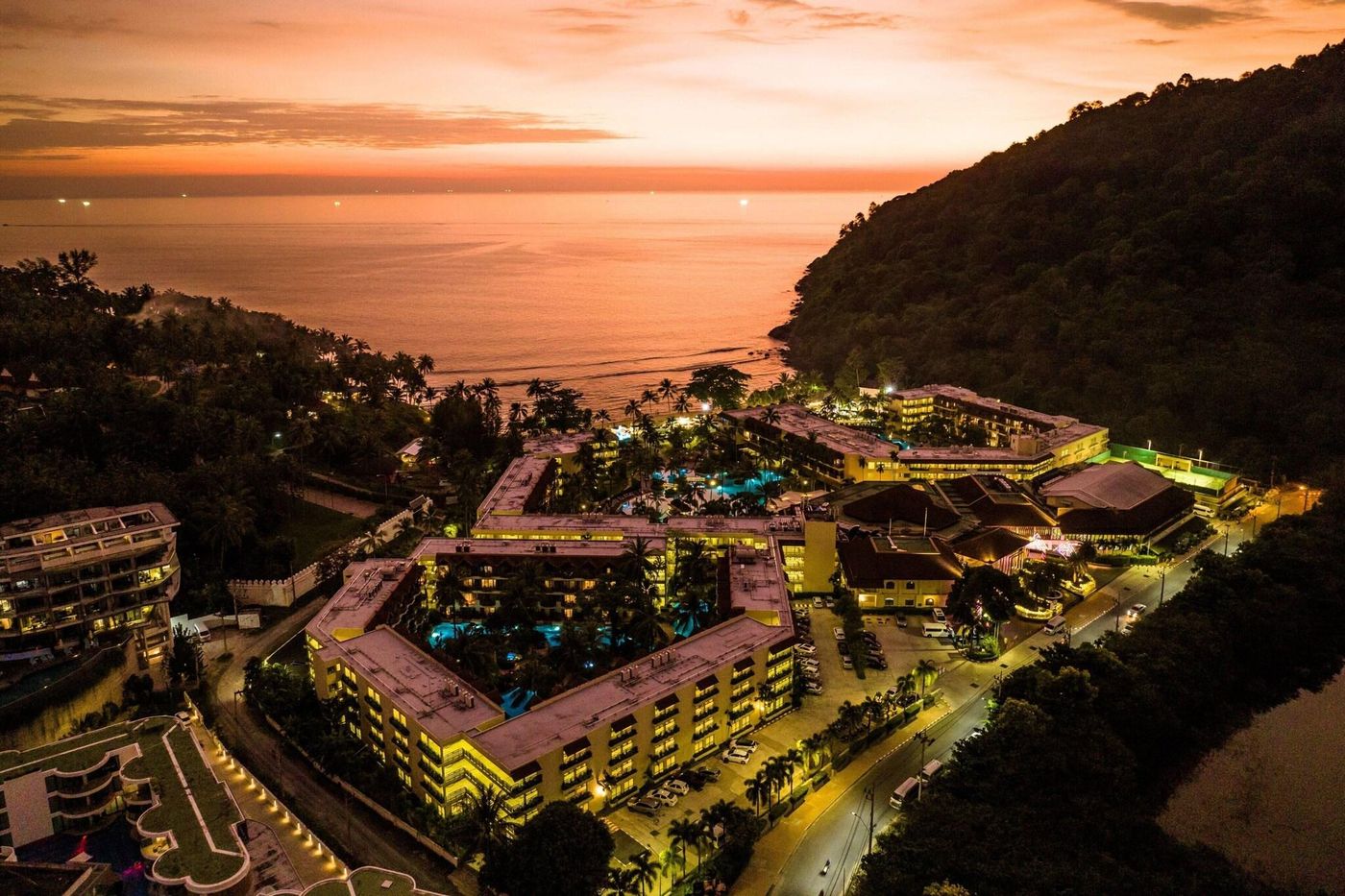 Phuket-Marriott-Resort---Spa--Merlin-Beach-General-view-17