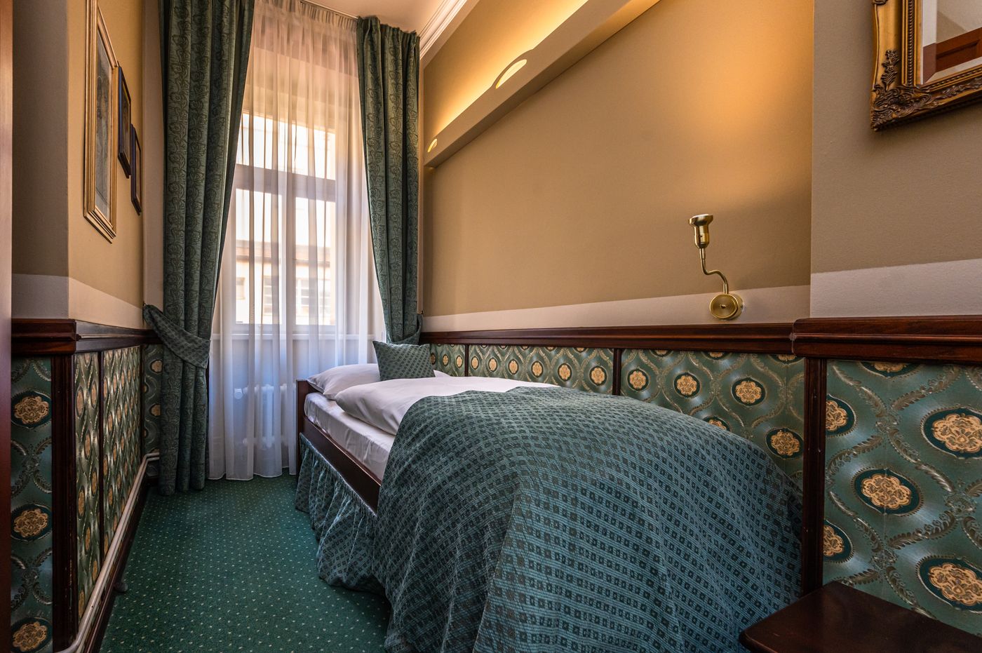 Hastal-Hotel-Prague-Old-Town-Room-38