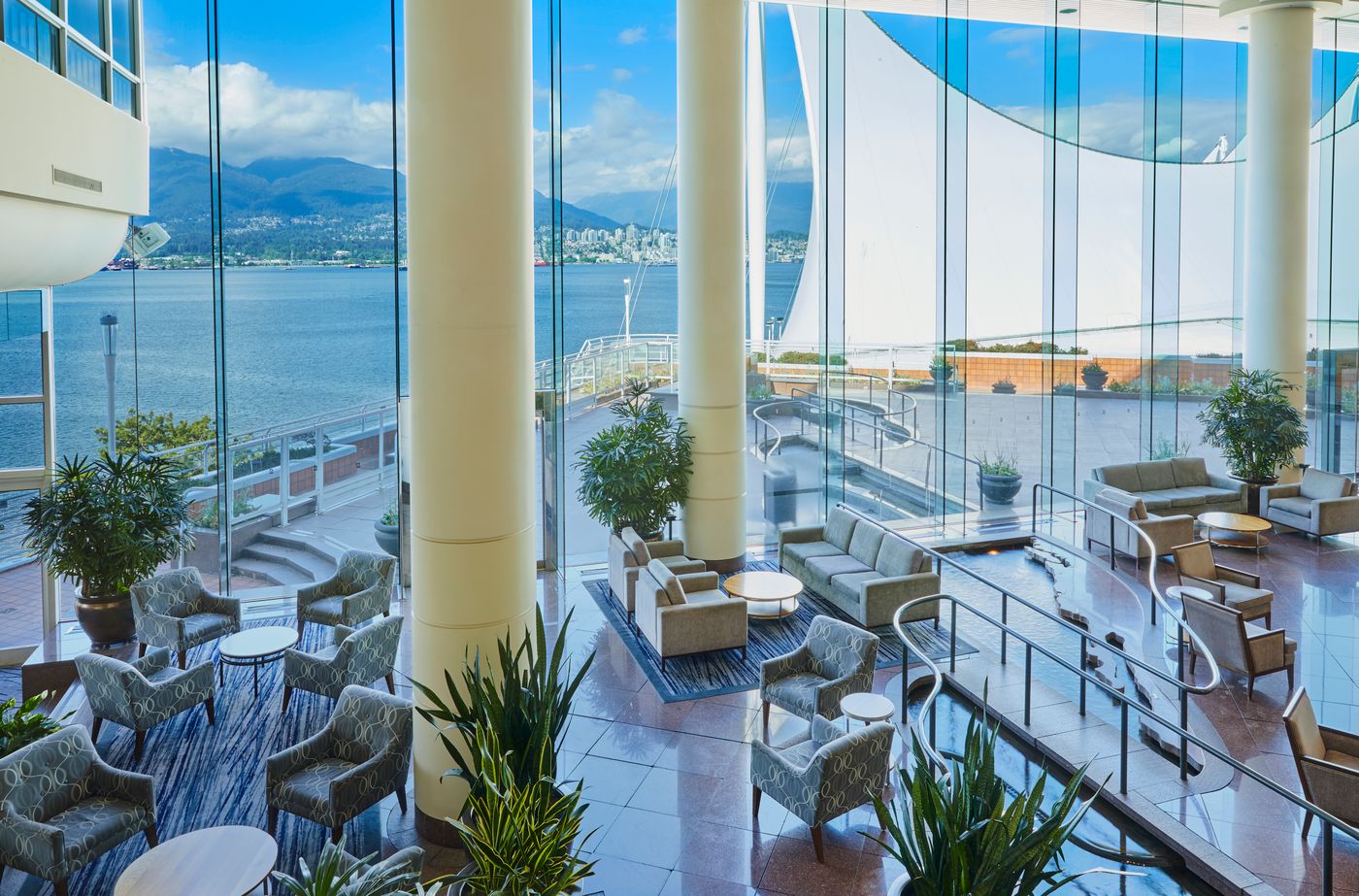 Pan-Pacific-Vancouver-Lobby-2