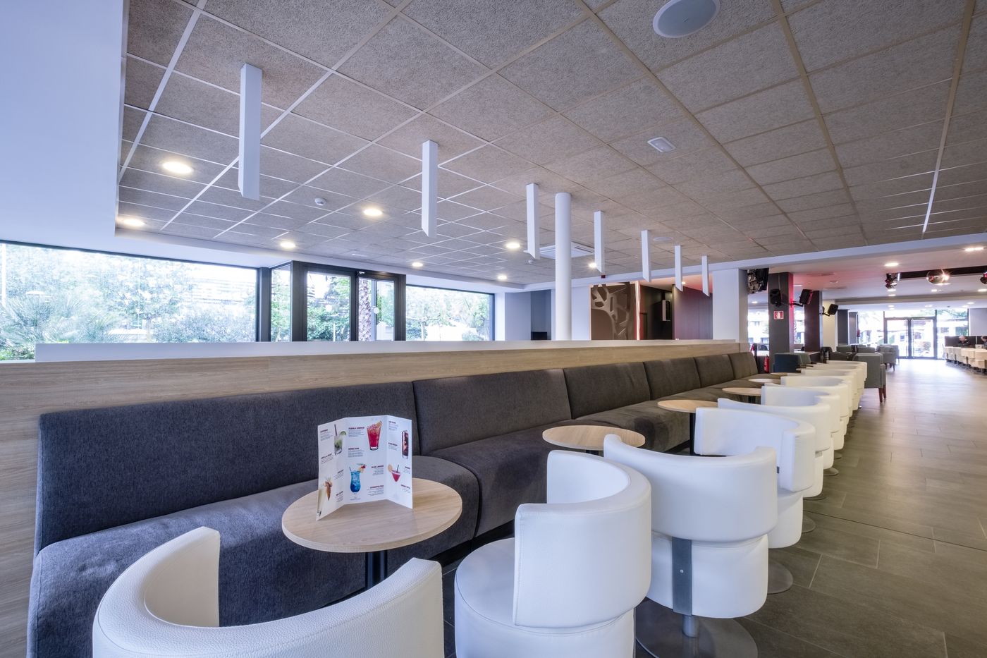 California-Garden-Bar-39