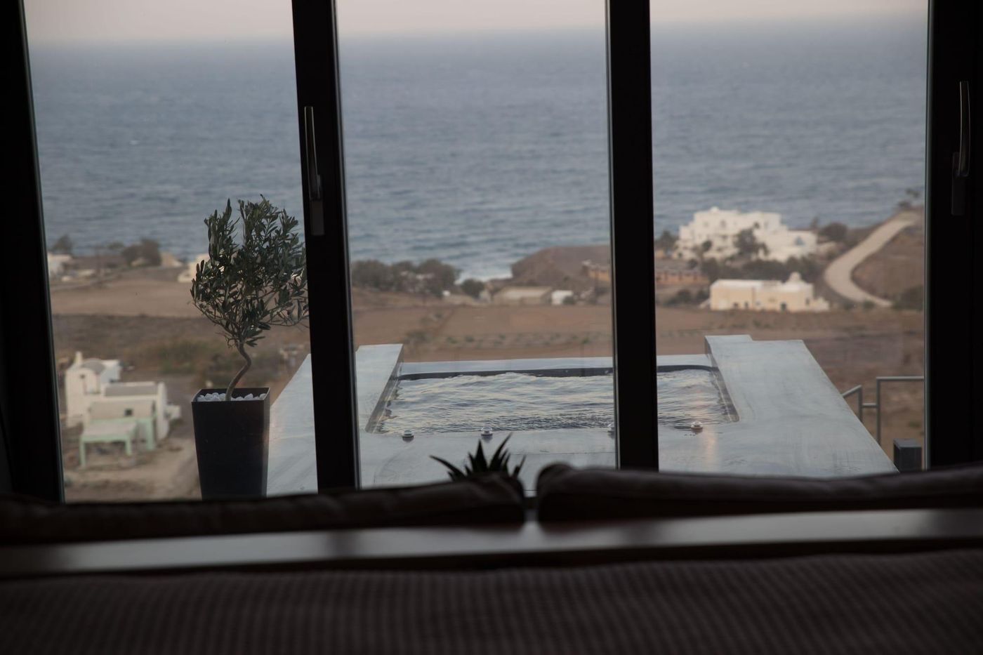 Horizon-Mills-Villas---Suites-Lobby-49