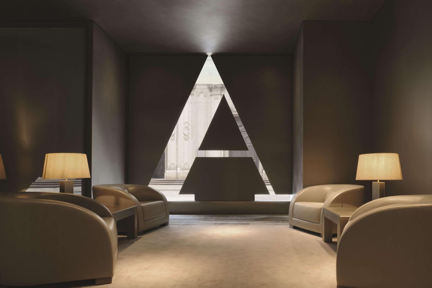 Armani-Hotel-Milano-Lobby-28