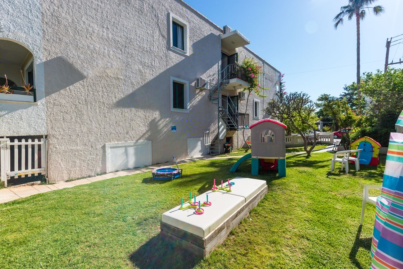 Trefon-Hotel-Apartments-Sports-and-Entertainment-59