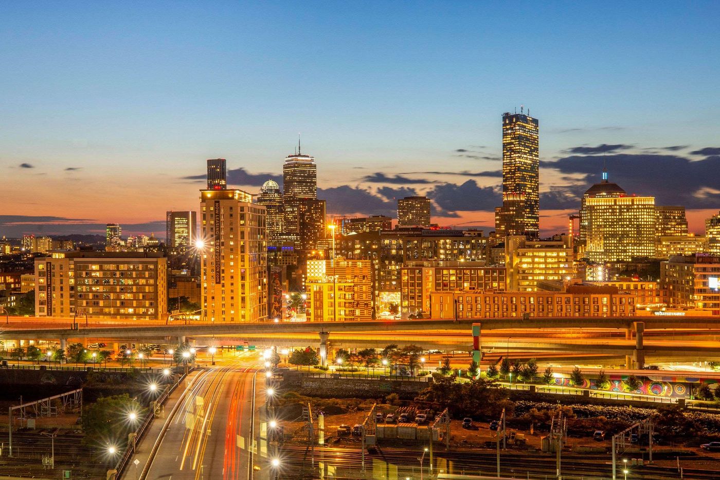 Cambria-Hotel-Boston-Downtown-South-Boston-General-view-64