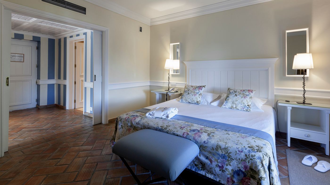 M-AR-De-AR-Muralhas-Room-21