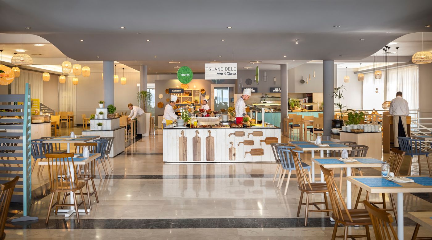 Hotel-Valamar-Koralj-Restaurant-30