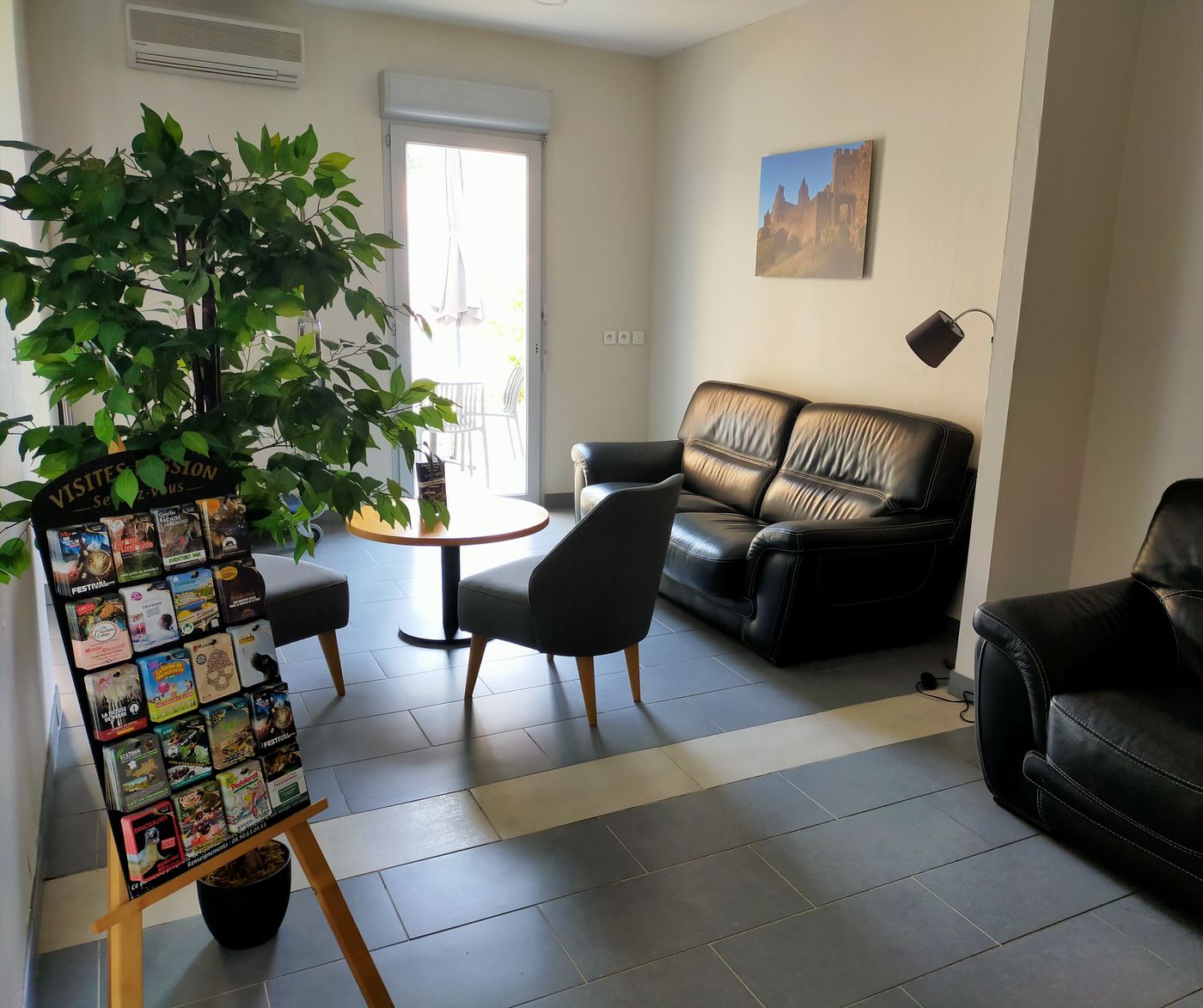 Comfort Aparthotel Carcassonne-France-Carcassonne-Lobby-6