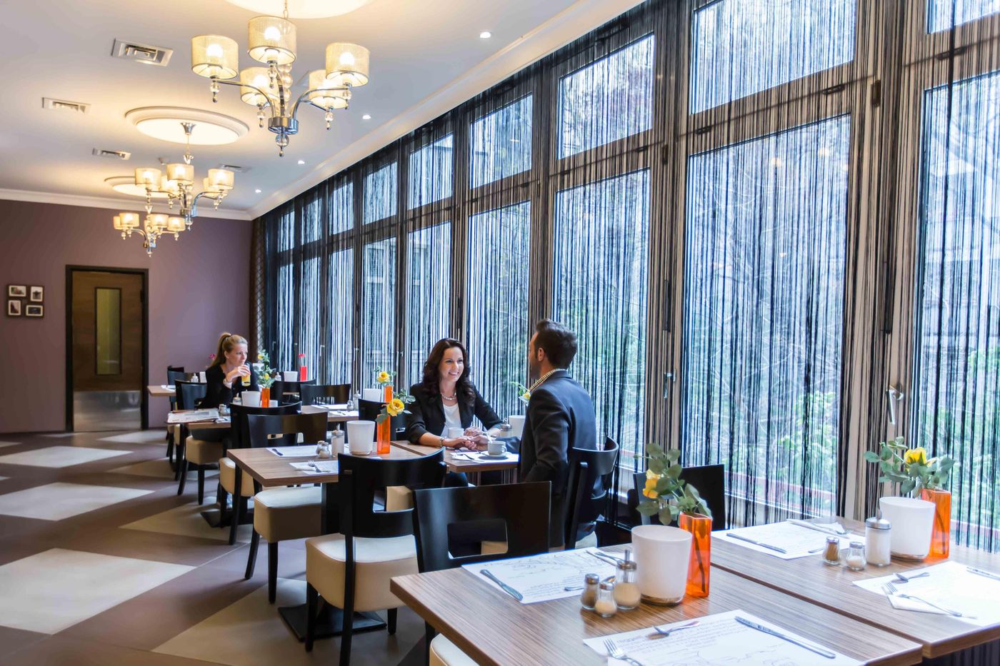 Carlton-Hotel-Buda-Castle-Restaurant-14