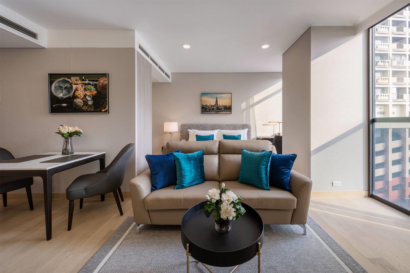 Wyndham-Bangkok-Queen-Convention-Centre-Room-10