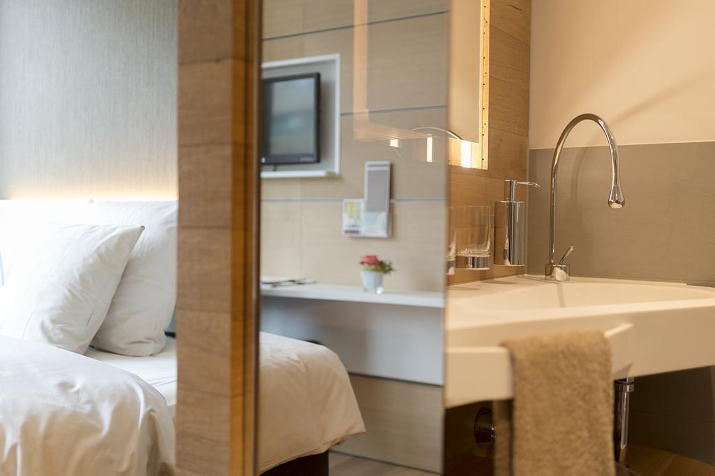 Steinenschanze Stadthotel-Switzerland-Basel-General view-8