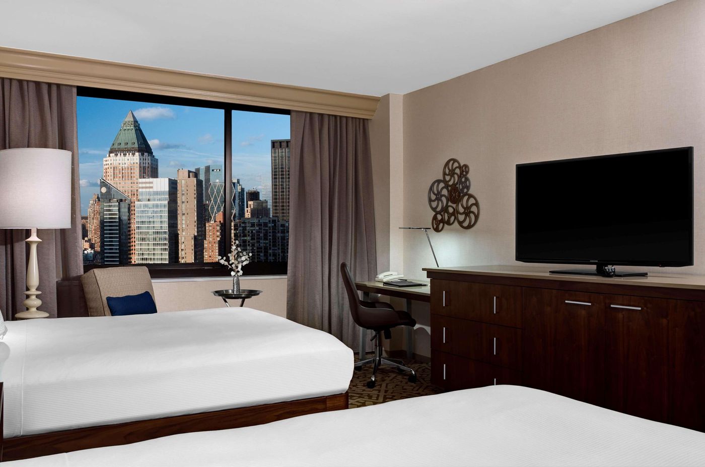 Hilton-New-York-Times-Square-Room-25