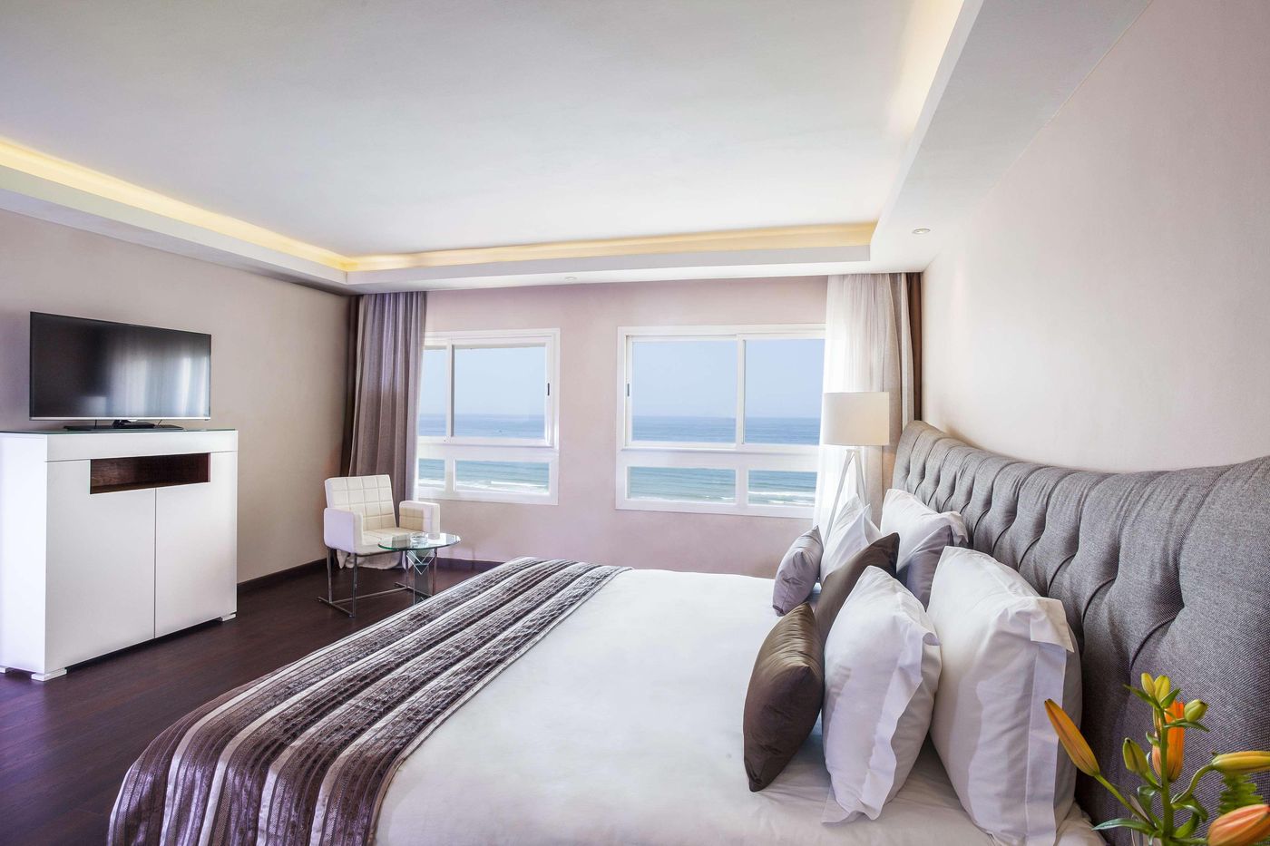 Atlas-Amadil-Beach-Aqua-Sun-Room-32