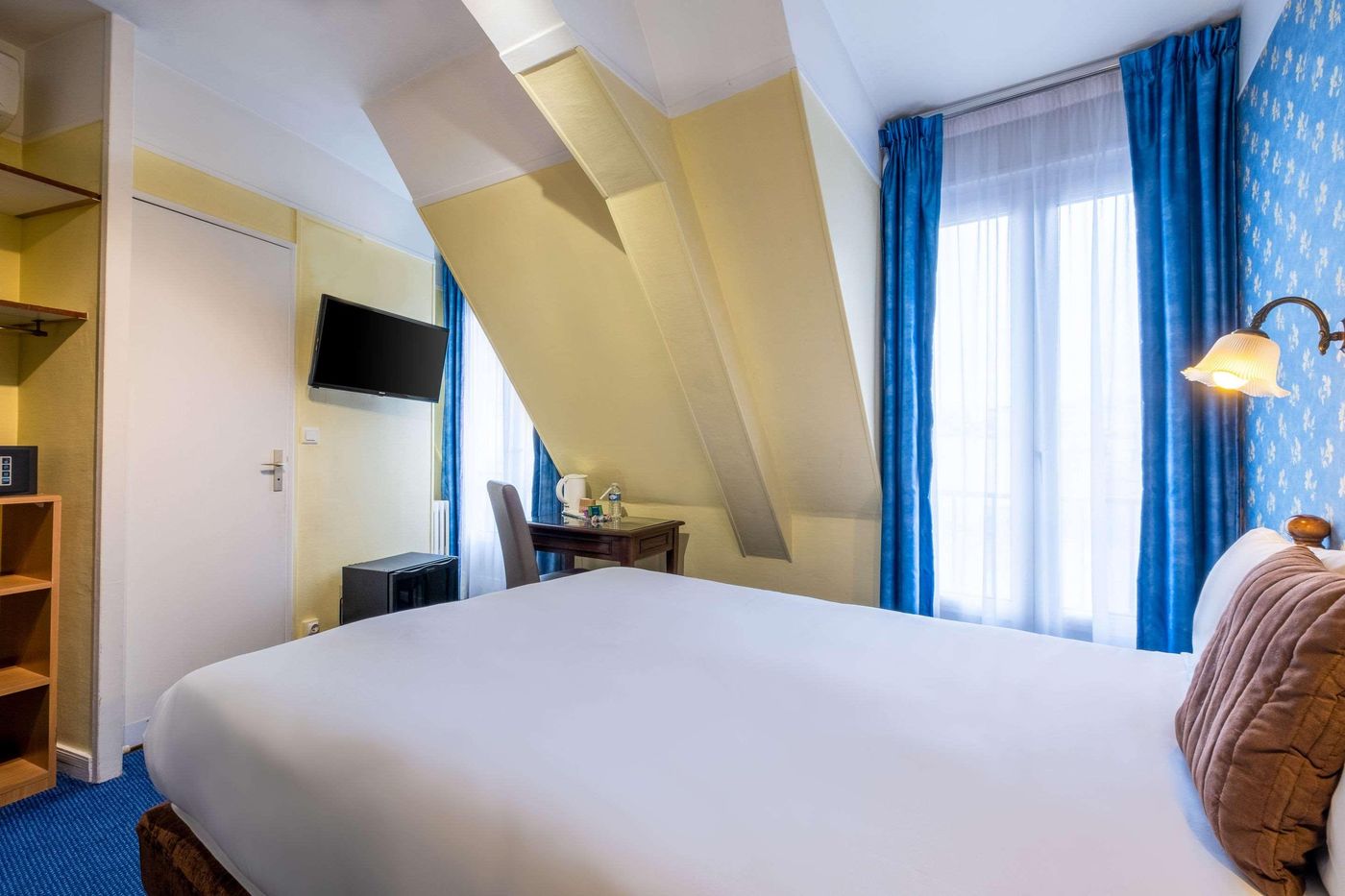 Abaca-Messidor-by-Happyculture-Room-16