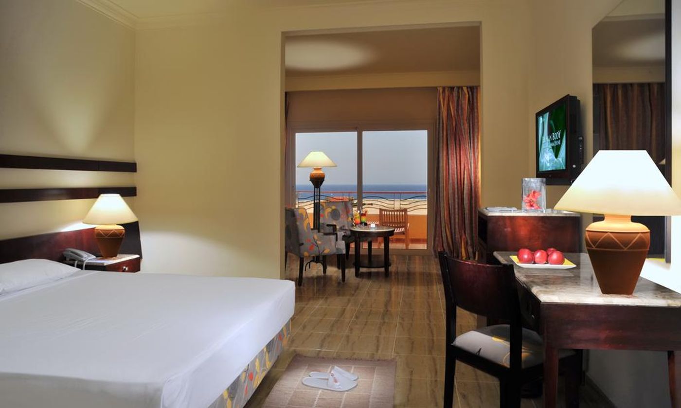 Malikia-Resort-Abu-Dabbab-Room-36