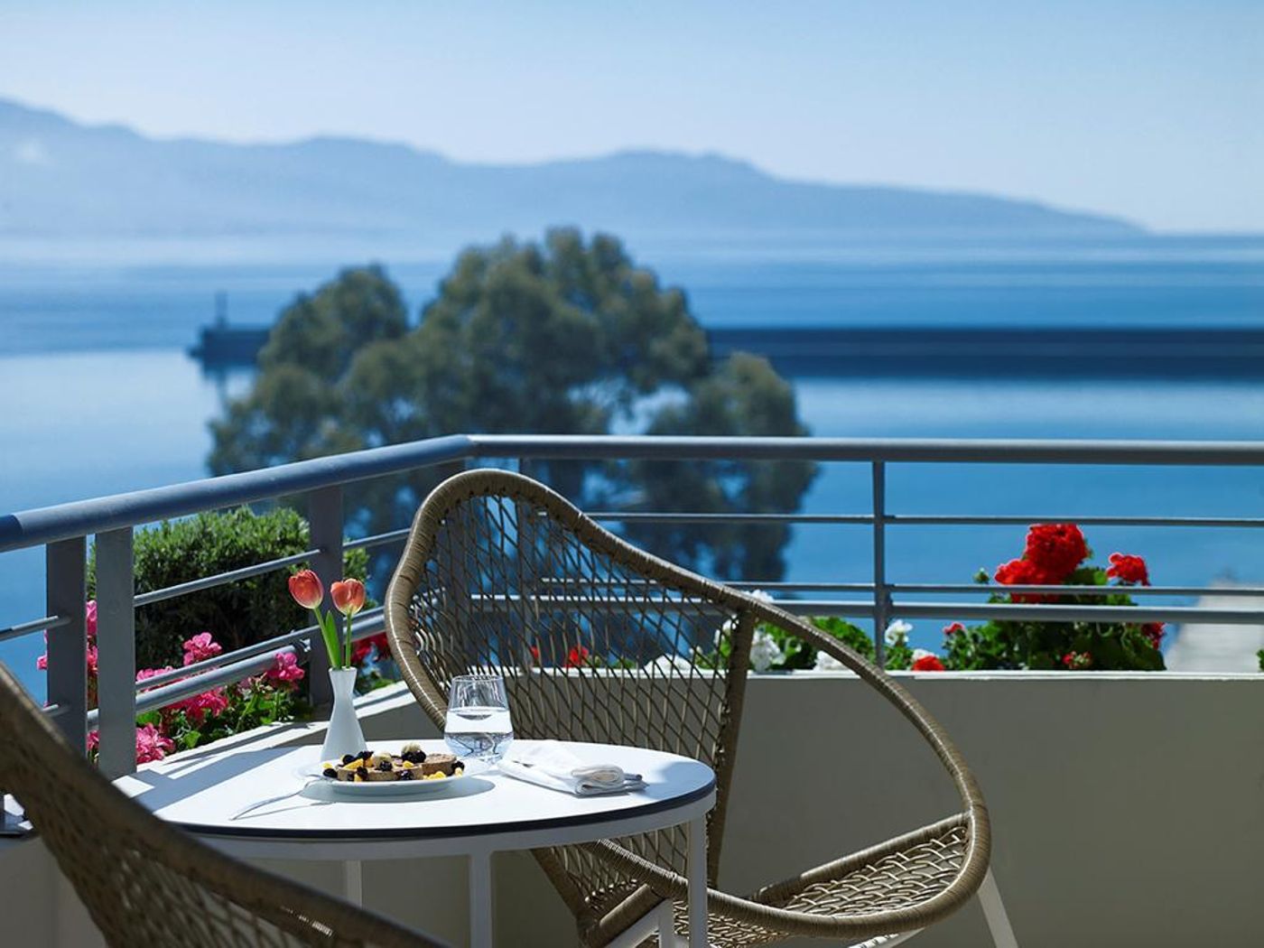 Pharae-Palace-General-view-32