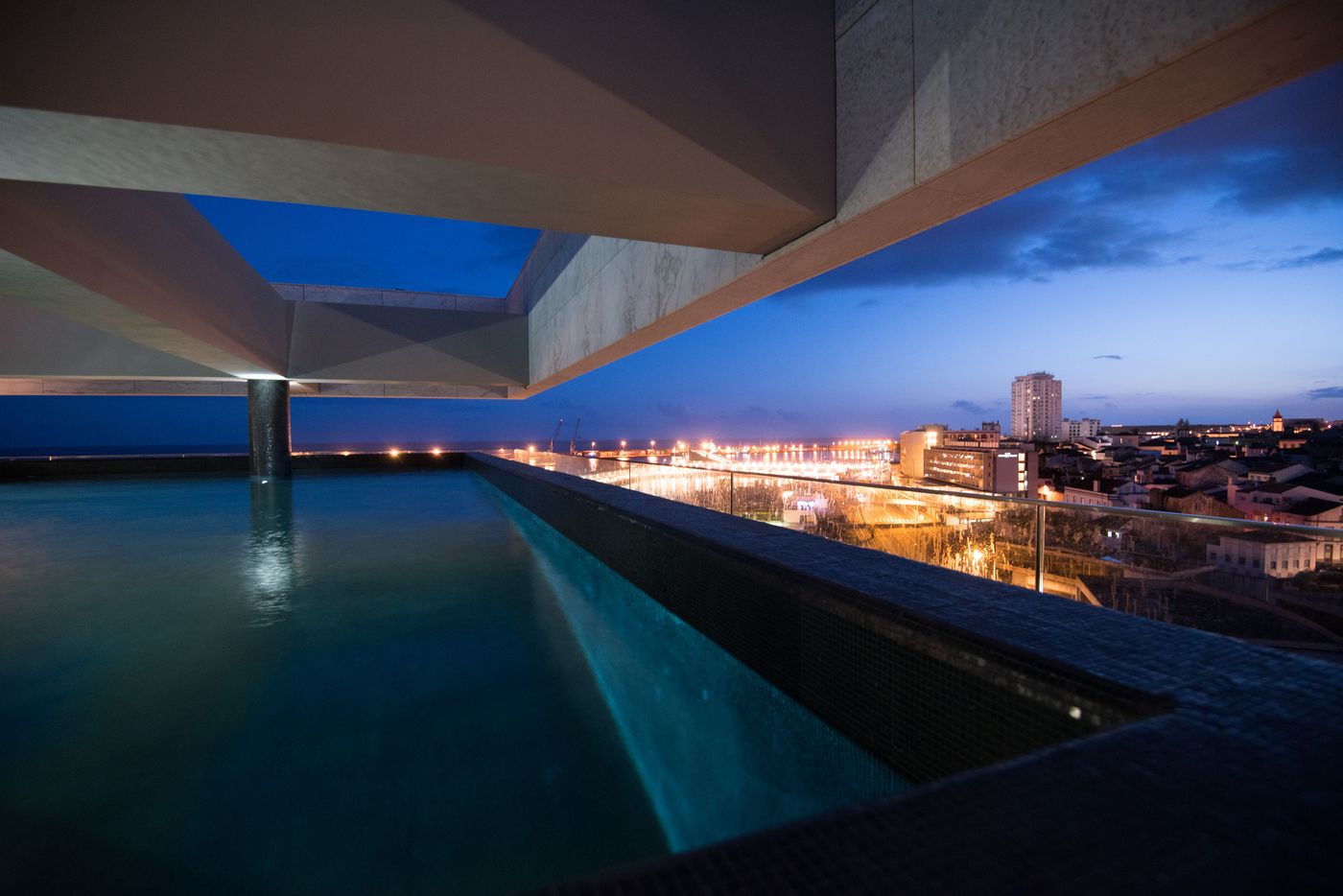 Azor-Hotel-Terrace-2