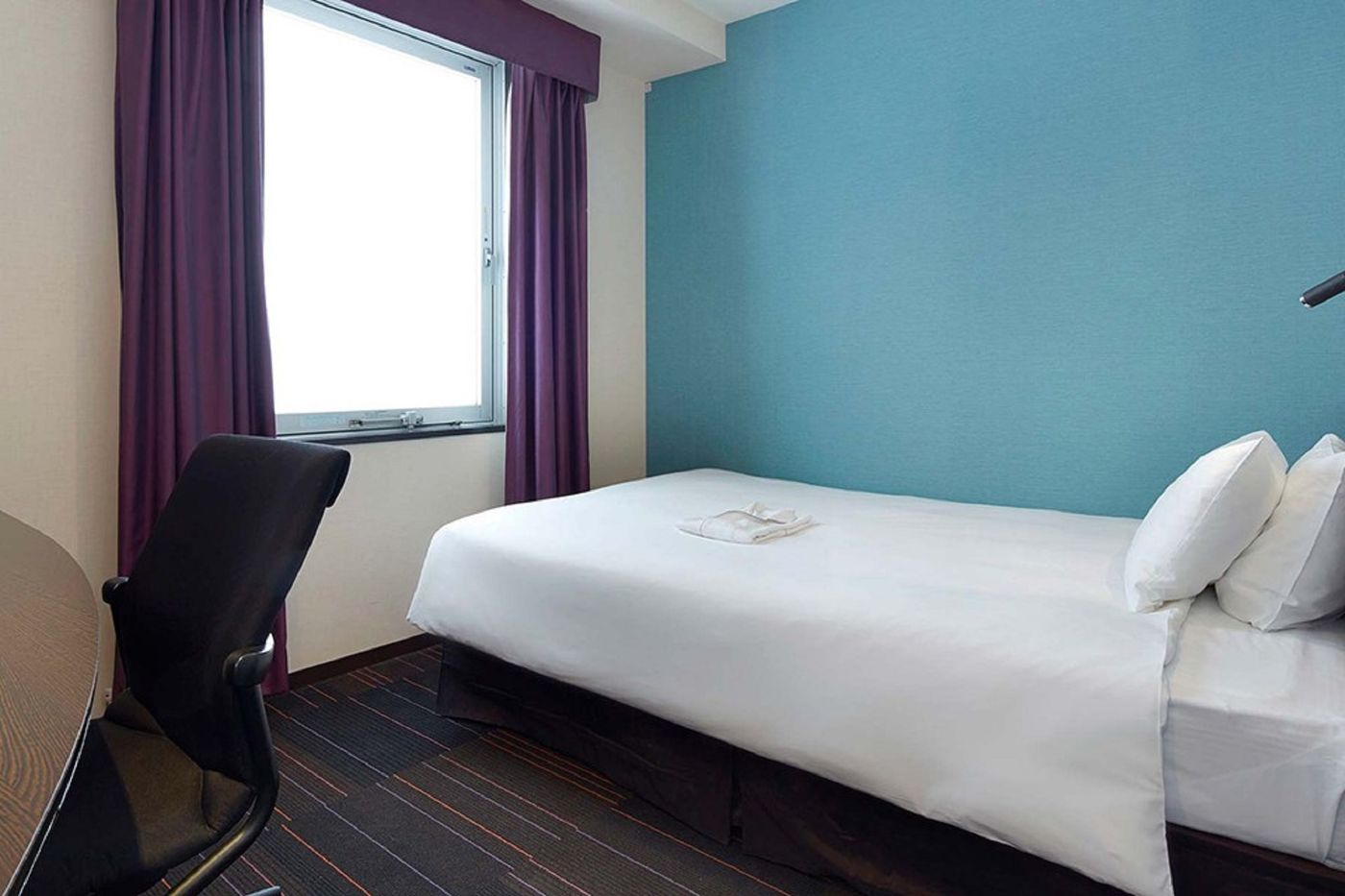 the b akasaka-mitsuke-Japan-TOKYO-Room-7