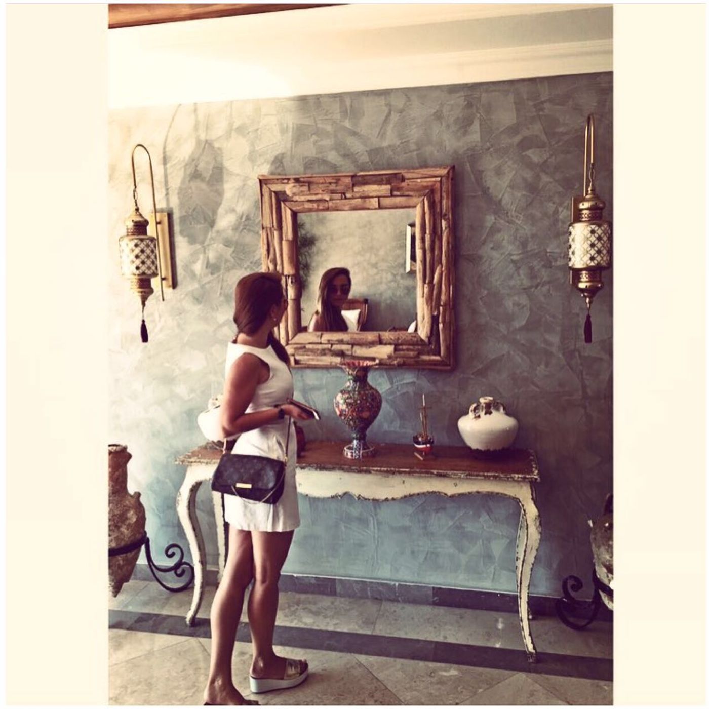 Meril-Hotel-Lobby-39