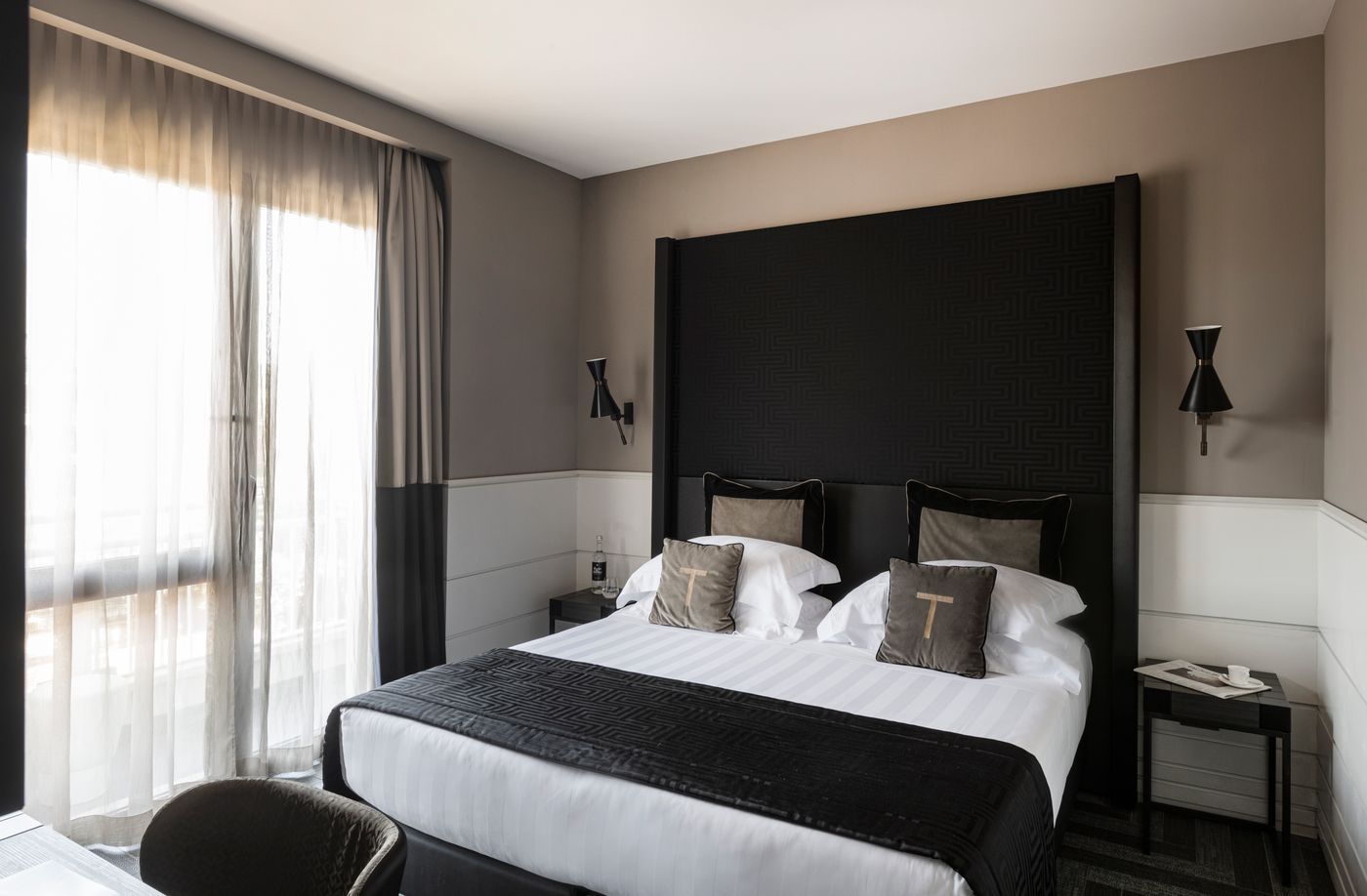 The-Tribune--Part-of-JDV-by-Hyatt-Room-27