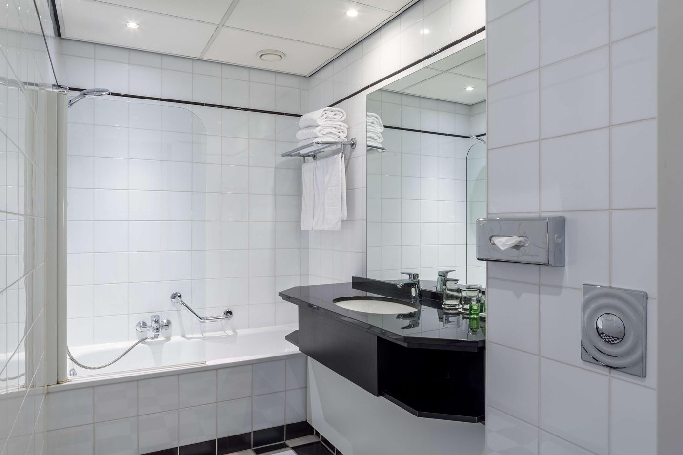 NH Atlanta Rotterdam-Netherlands-ROTTERDAM-Room-10