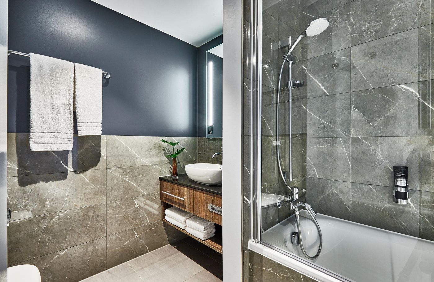 NYX-Hotel-Warsaw-by-Leonardo-Hotels-Room-49