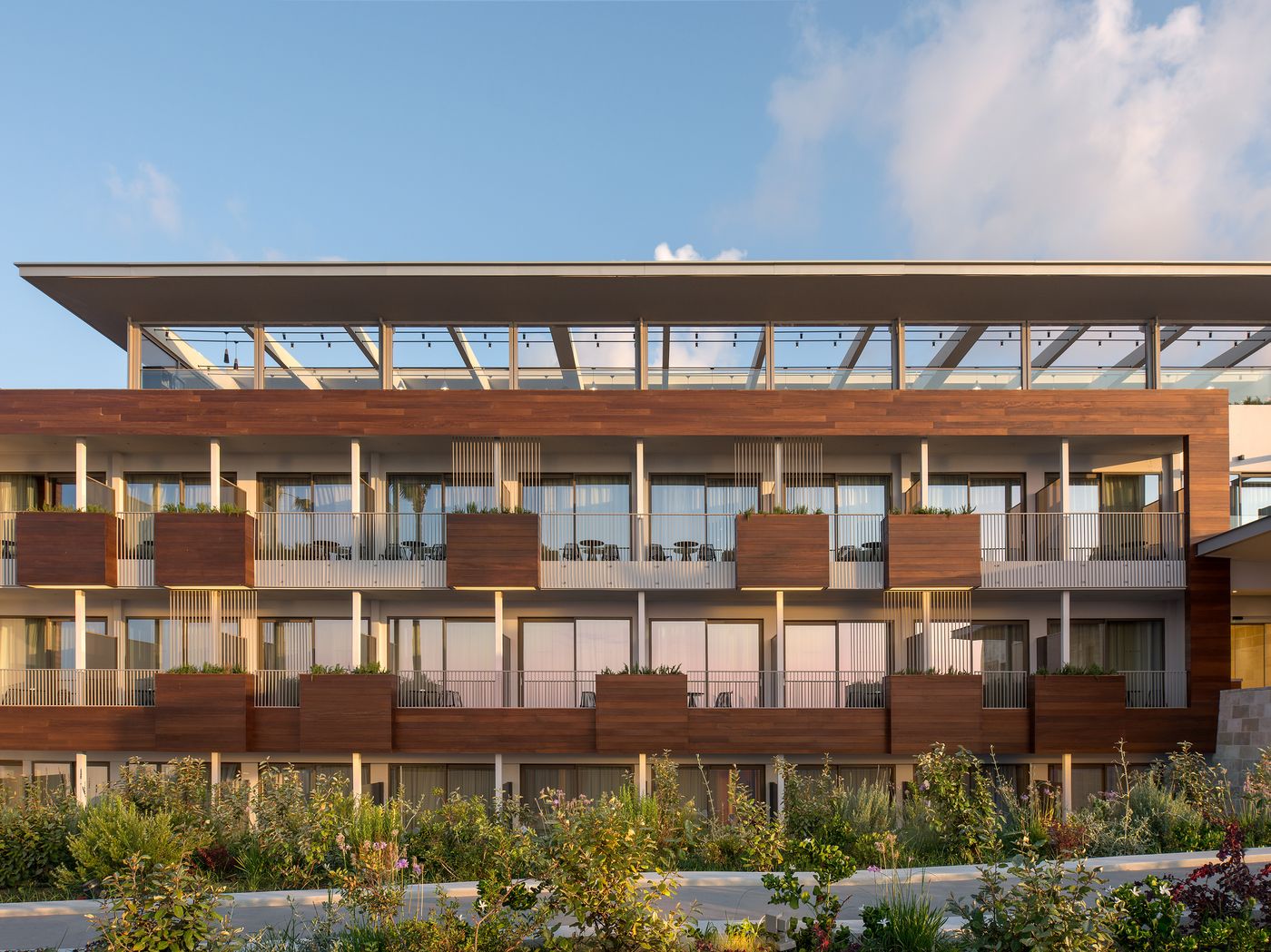 Ikones-Seafront-Luxury-Suites---Adults-Only-General-view-7